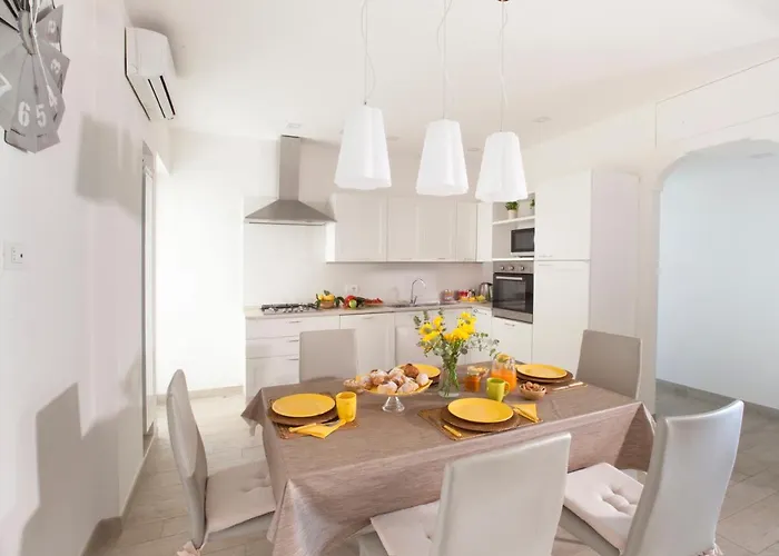 Estate4home - Casa Rosangela