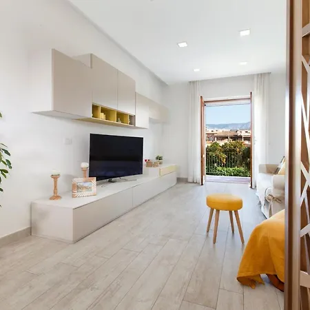 Estate4home - Casa Rosangela شقة